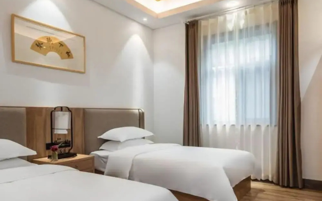 Floral Hotel Taishan Plum Garden