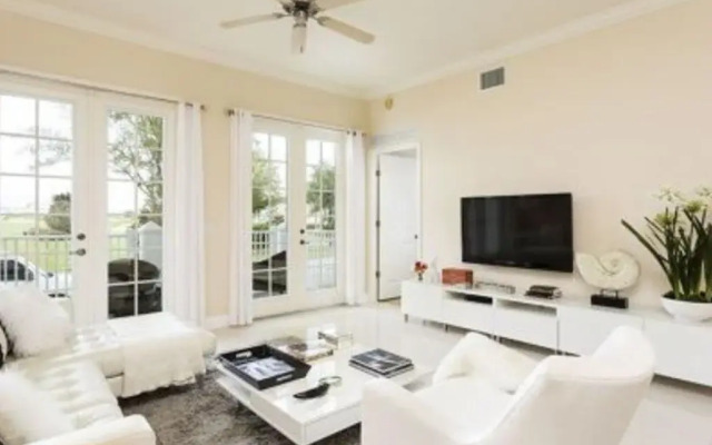 Contemporary Condo