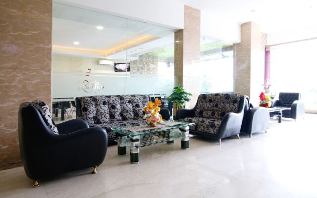 RedDoorz Premium near Nipah Mall