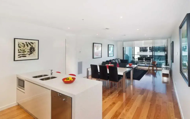 Penthouse With Bay Views