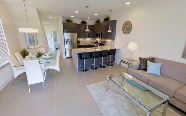 ACO FAMILY – 3 bd with pool (1750)