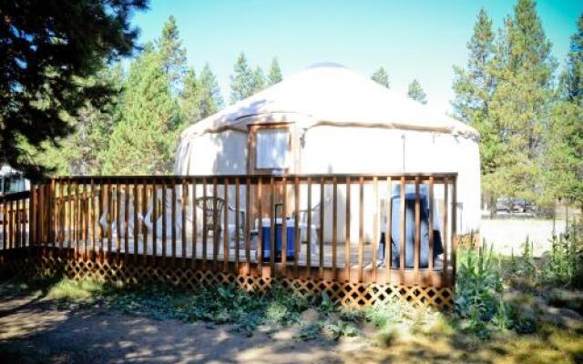 Bend-Sunriver Camping Resort Wheelchair Accessible Yurt 13