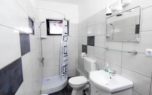 Apartments and Rooms Ivana