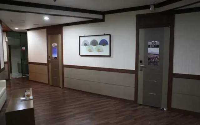 Yusimcheon Guesthouse