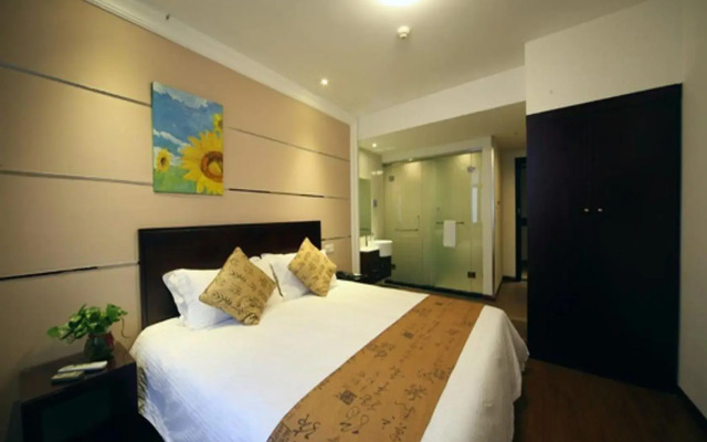 Baolong Hotel