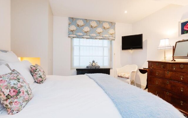Veeve  6 Bedroom Home With Pool Chepstow Villas Notting Hill