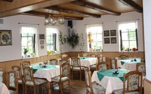 Gästehaus Zum Felsenkeller Steigerthal