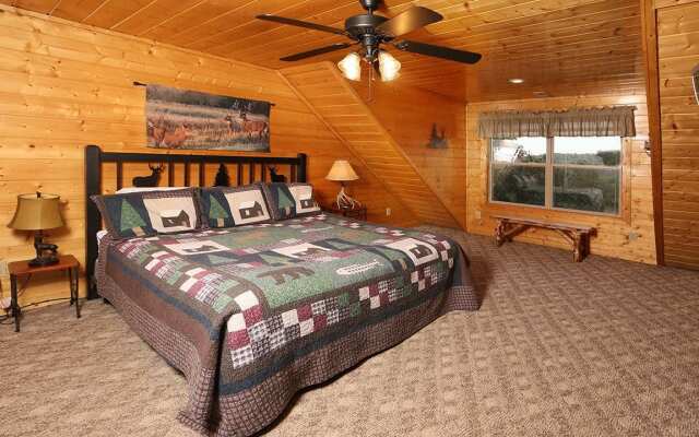 Mountain Shadow 6 Br cabin by RedAwning