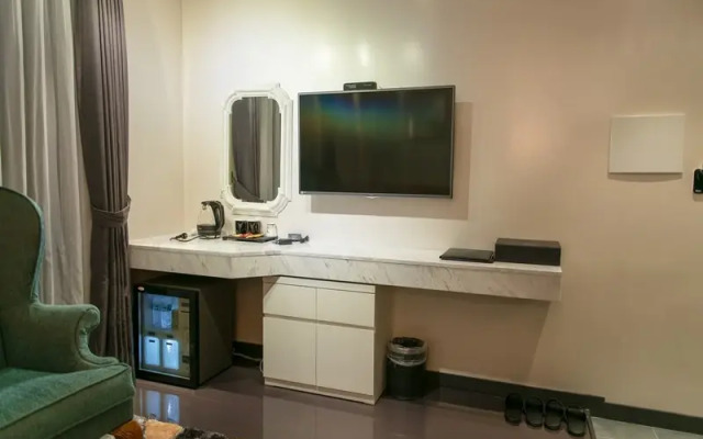 Konkuk University Boutique Nine