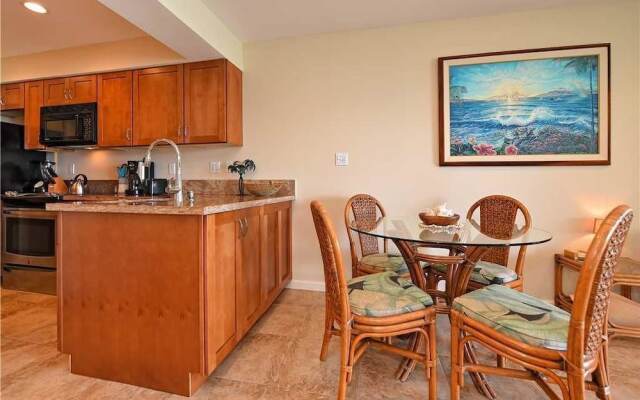 Lokelani #C104 - 1 Br condo by RedAwning