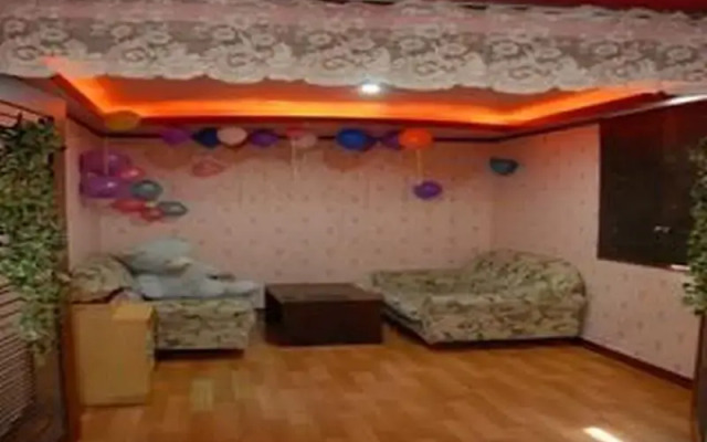Cloud 9 Hotel