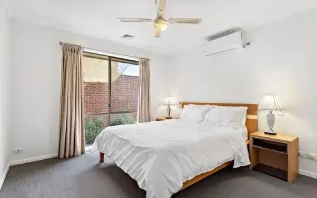 Maroondah 3 Bedroom house in Kilsyth