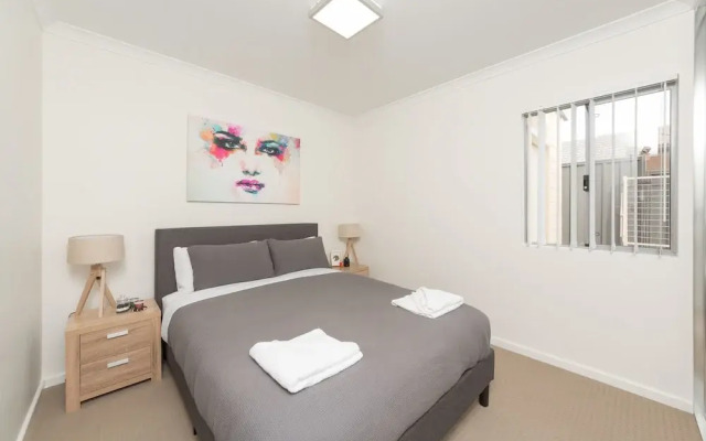 Eliza Park Suites 21