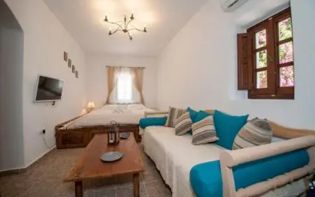 Luxury Villa Marietta