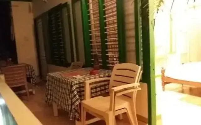 Johny's Beach Hotel