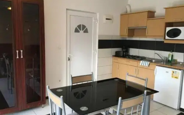 Mary Apartmanház Hévíz