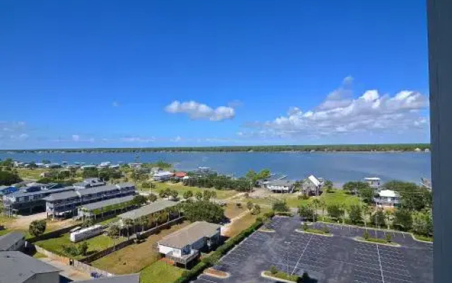 Sanibel 702