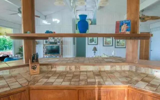 Molokai Vacation Properties - Aala Hale