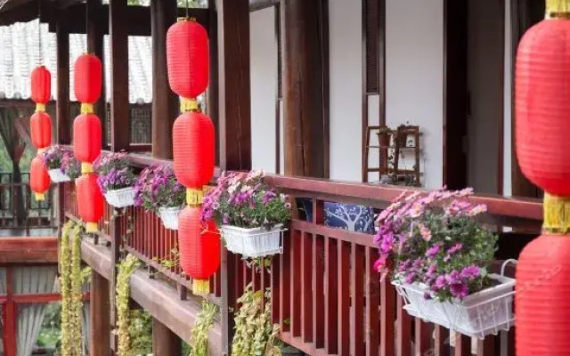Manshe Huayuan Inn