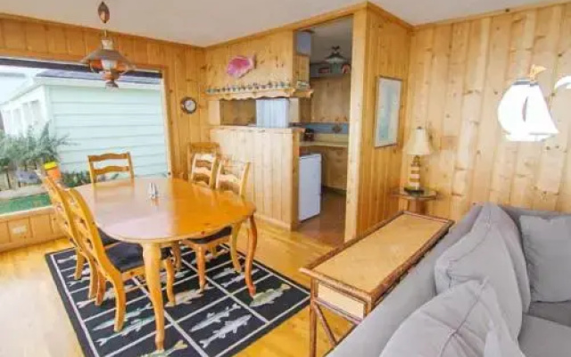 Sea Lyons - 3 Br home by RedAwning