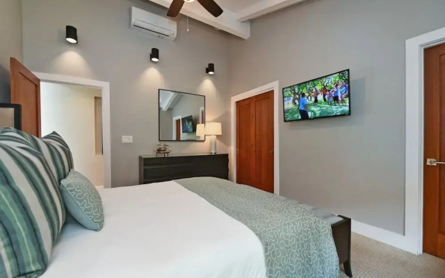 Hale Nui 2827 - 5 Br Home