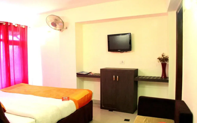 OYO 1045 Hotel Ashirward