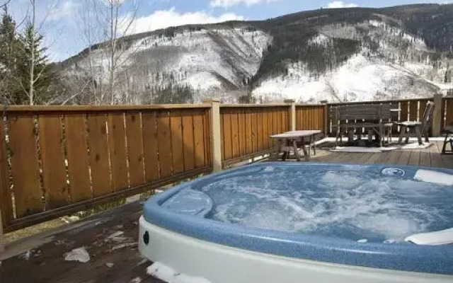 Lions Ridge Loop Home 1773