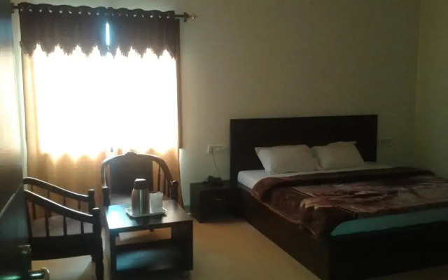 OYO 15534 Hotel Milan Palace