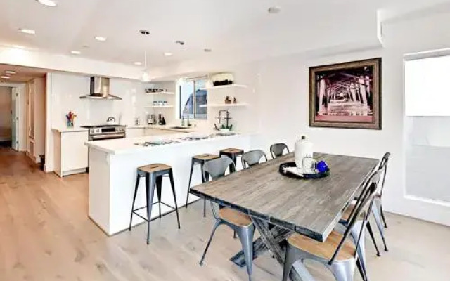 918 W Balboa Blvd Condo Unit A
