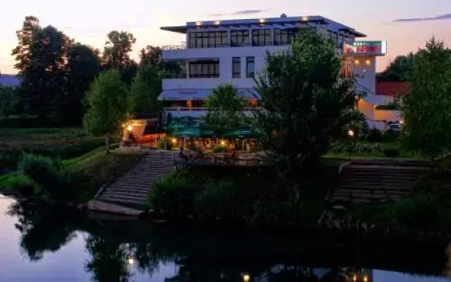 Motel Le Pont