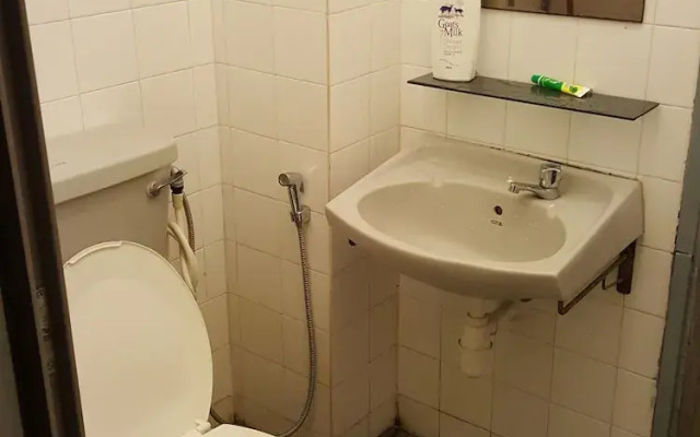 Homestay Ampang 100