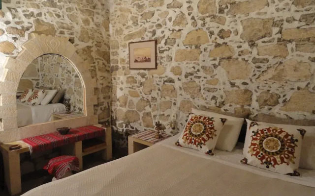 Villa Lithos
