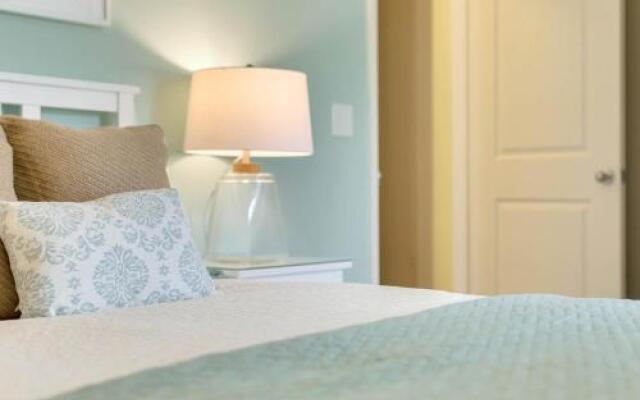 Four Bedrooms Townhome 5116