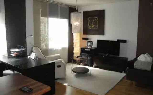 City Hotel-Apartment