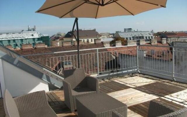 CH-Vienna City Rooms/Penthouse Terrassenapartment