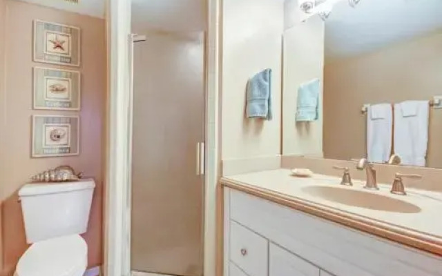 Beautifully Decorated Condo with Magnificent View of Atlantic by RedAwning