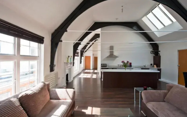 Veeve  2 Bed Penthouse Opposite Harrods Knightsbridge Green