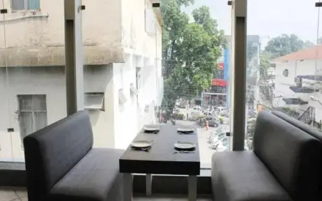OYO Rooms Clock Tower Rajpur Road