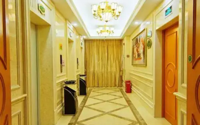 Vienna International Hotel Guigang Hecheng Road Branch