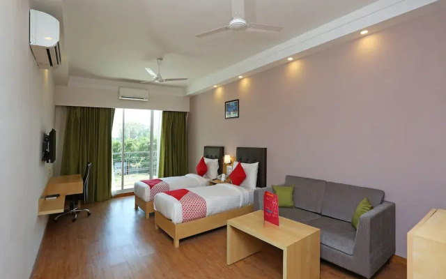 Capital O 13727 Hotel Aarogyam Suites
