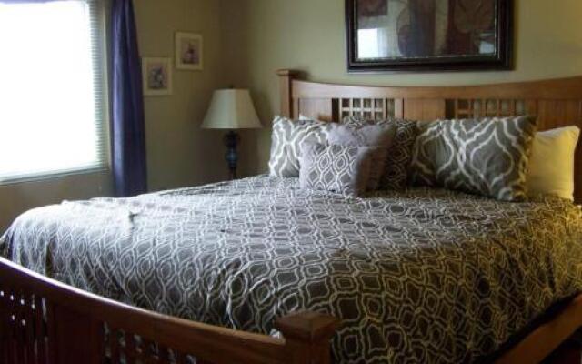 Gatlinburg Chateau Condo #508 by RedAwning