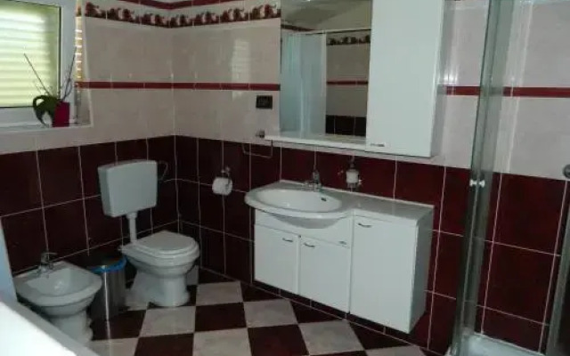 Holiday House Olania