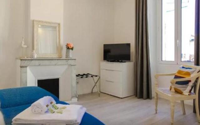 Viva Riviera - 3 Rue Commandant André