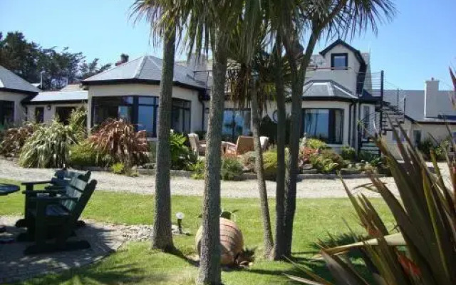 Clifford House B & B