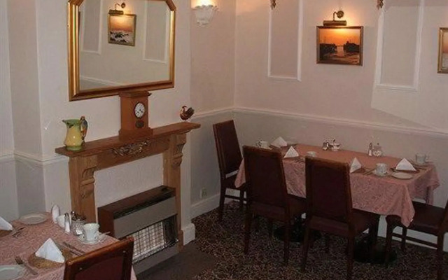Pengilley Guest House