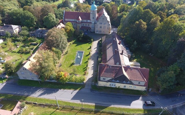 Schloss Helmsdorf