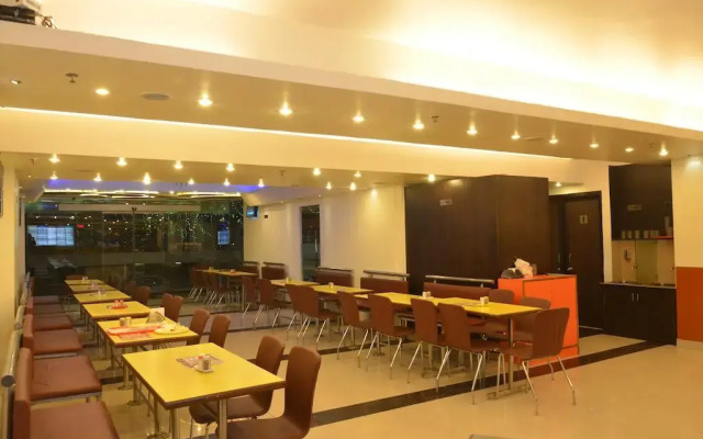 FabHotel Paschim Vihar Ring Road