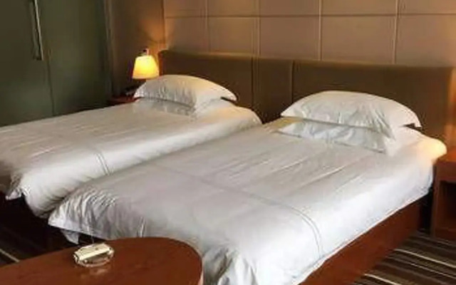 G Hotel
