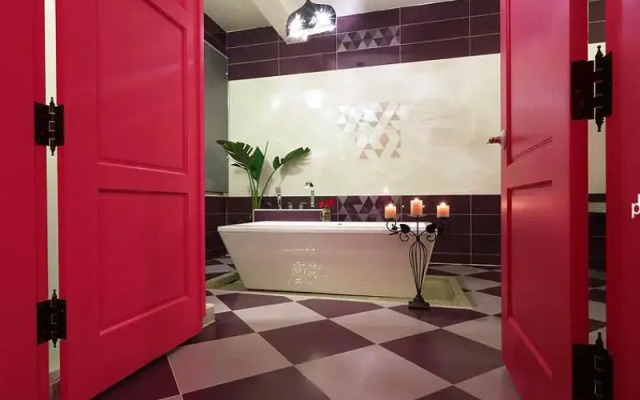 Avril Home