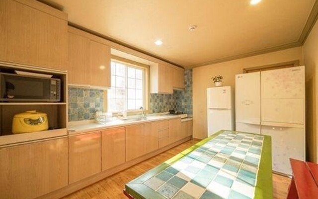 Gang Hwa Ra On Pension